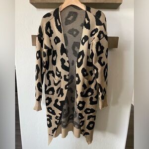 Leopard print| Long Line, open front knit cardigan, size S/M•••Cotton blend 🫶🏻
